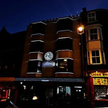 Merchants Quarters - Laguz - Stunning Apartment With Harbour And Sea Views - Free Roof Top Terrace With Sea And Harbour View And Central Location To Beaches Amenities Restaurants And Harbour Holiday home