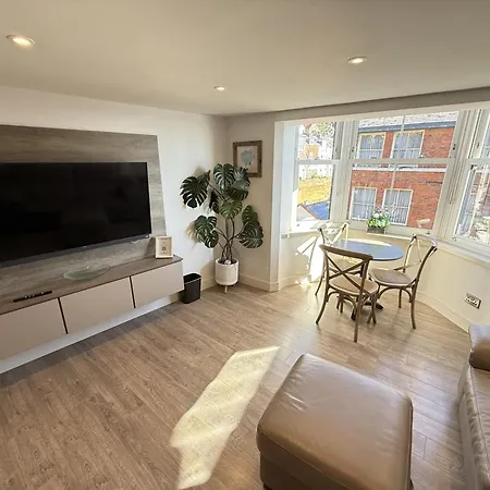 度假居 Merchants Quarters - Laguz - Stunning Apartment With Harbour And Sea Views - Free Roof Top Terrace With Sea And Harbour View And Central Location To Beaches Amenities Restaurants And Harbour *