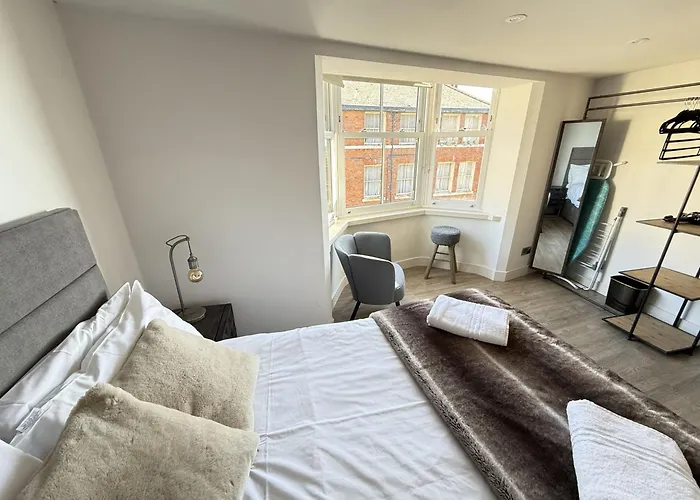 Merchants Quarters - Laguz - Stunning With Harbour And Sea Views - Free Roof Terrace With Sea And Harbour View And Location To Beaches Amenities Restaurants And Harbour