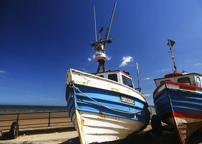 Dom wakacyjny Merchants Quarters - Laguz - Stunning With Harbour And Sea Views - Free Roof Terrace With Sea And Harbour View And Location To Beaches Amenities Restaurants And Harbour Scarborough