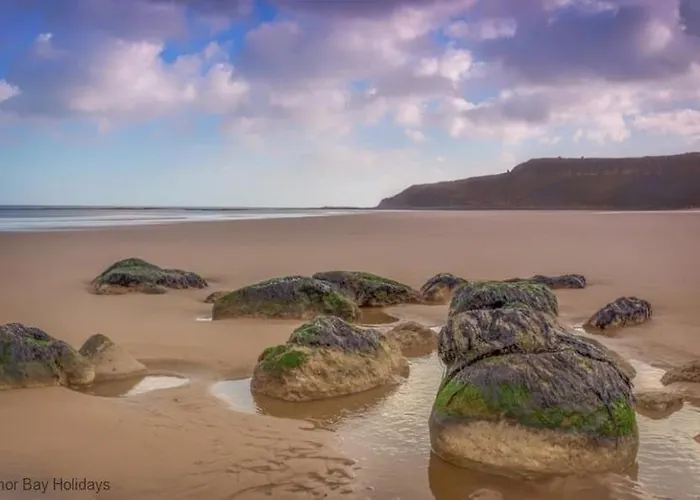 Merchants Quarters - Laguz - Stunning With Harbour And Sea Views - Free Roof Terrace With Sea And Harbour View And Location To Beaches Amenities Restaurants And Harbour Dom wakacyjny Scarborough