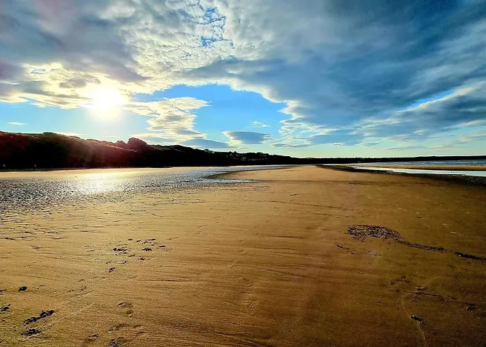 Merchants Quarters - Laguz - Stunning With Harbour And Sea Views - Free Roof Terrace With Sea And Harbour View And Location To Beaches Amenities Restaurants And Harbour Dom wakacyjny *