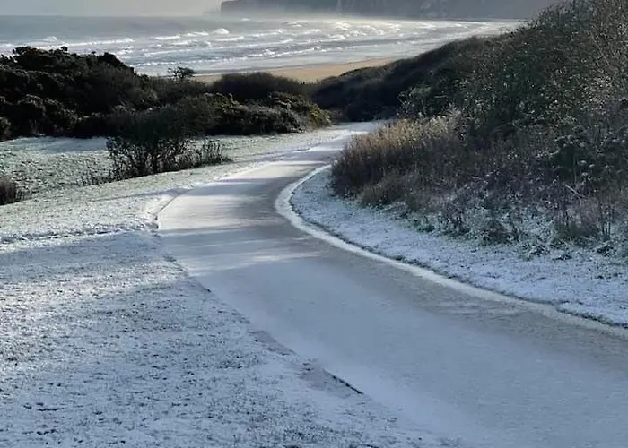 Merchants Quarters - Laguz - Stunning With Harbour And Sea Views - Free Roof Terrace With Sea And Harbour View And Location To Beaches Amenities Restaurants And Harbour Dom wakacyjny
